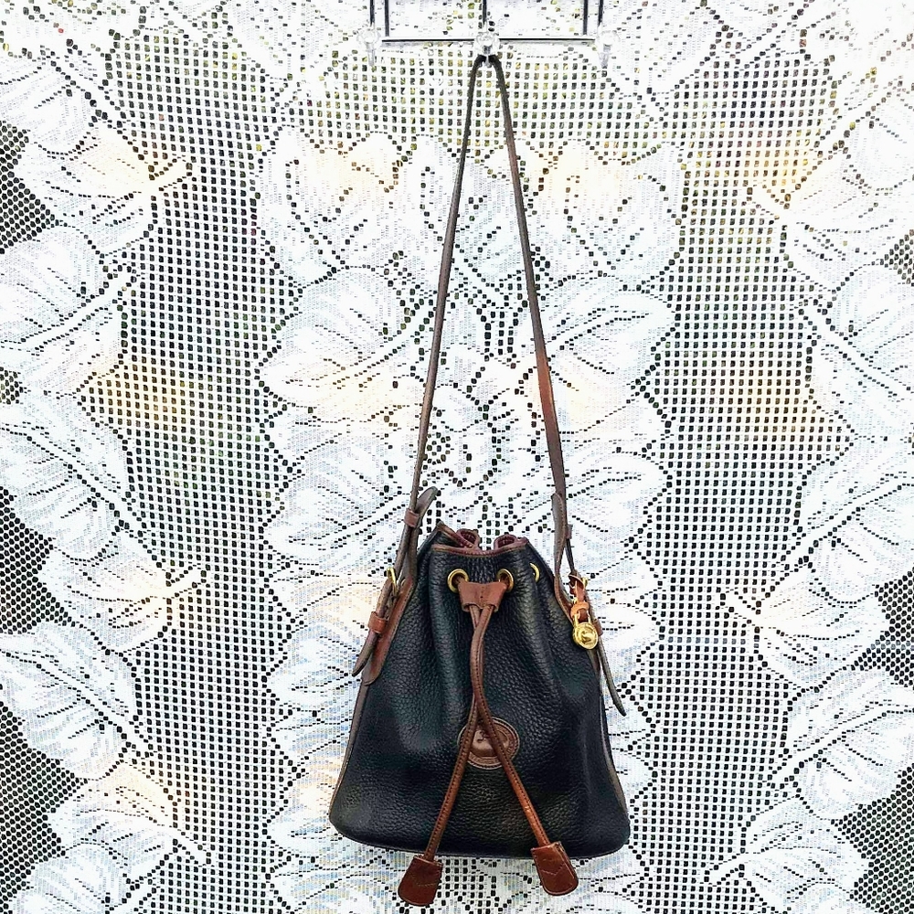 Vintage Dooney and Bourke bag